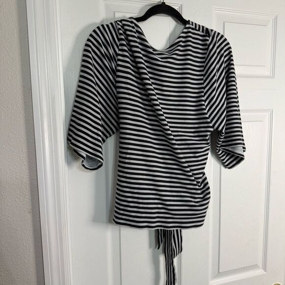 Express Monochrome Striped Wrap Top XL - Picture 5 of 8